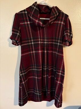 Jessica Howard (JH) Plaid Burgundy Cowl Neck Short Sleeve Dress
